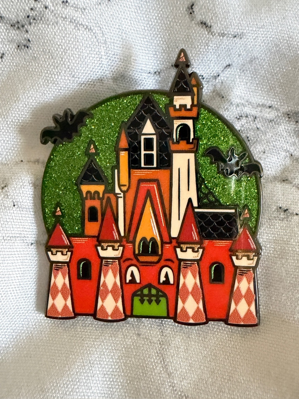 Disney | NWOT Castle Halloween Pin